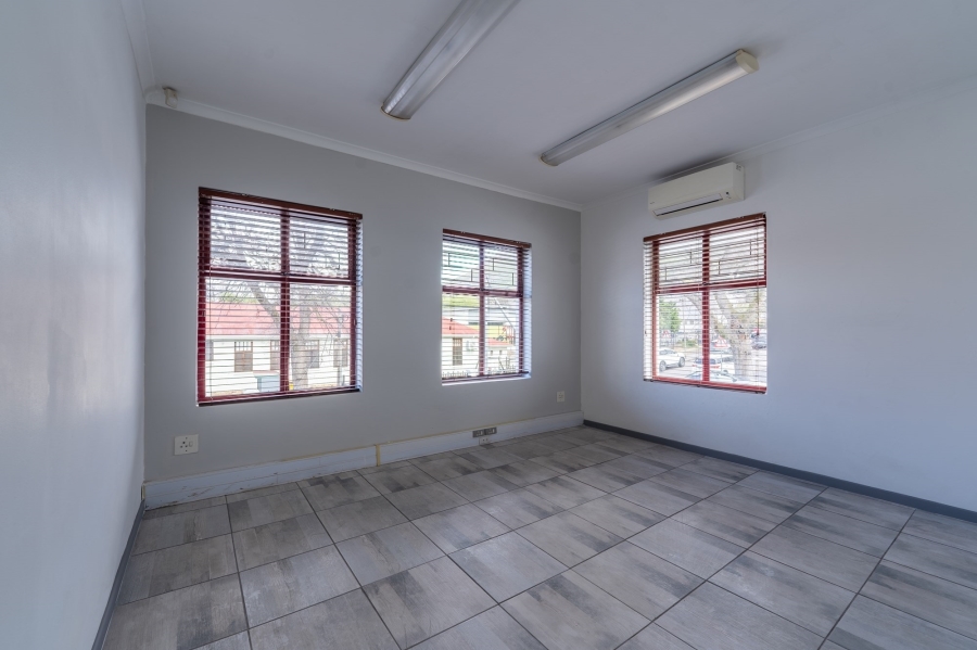 To Let commercial Property for Rent in Bertville Western Cape